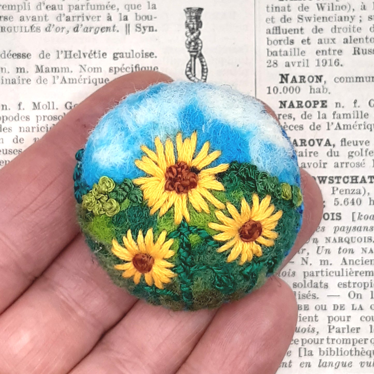 Broche Tournesol en Feutrine Brodée