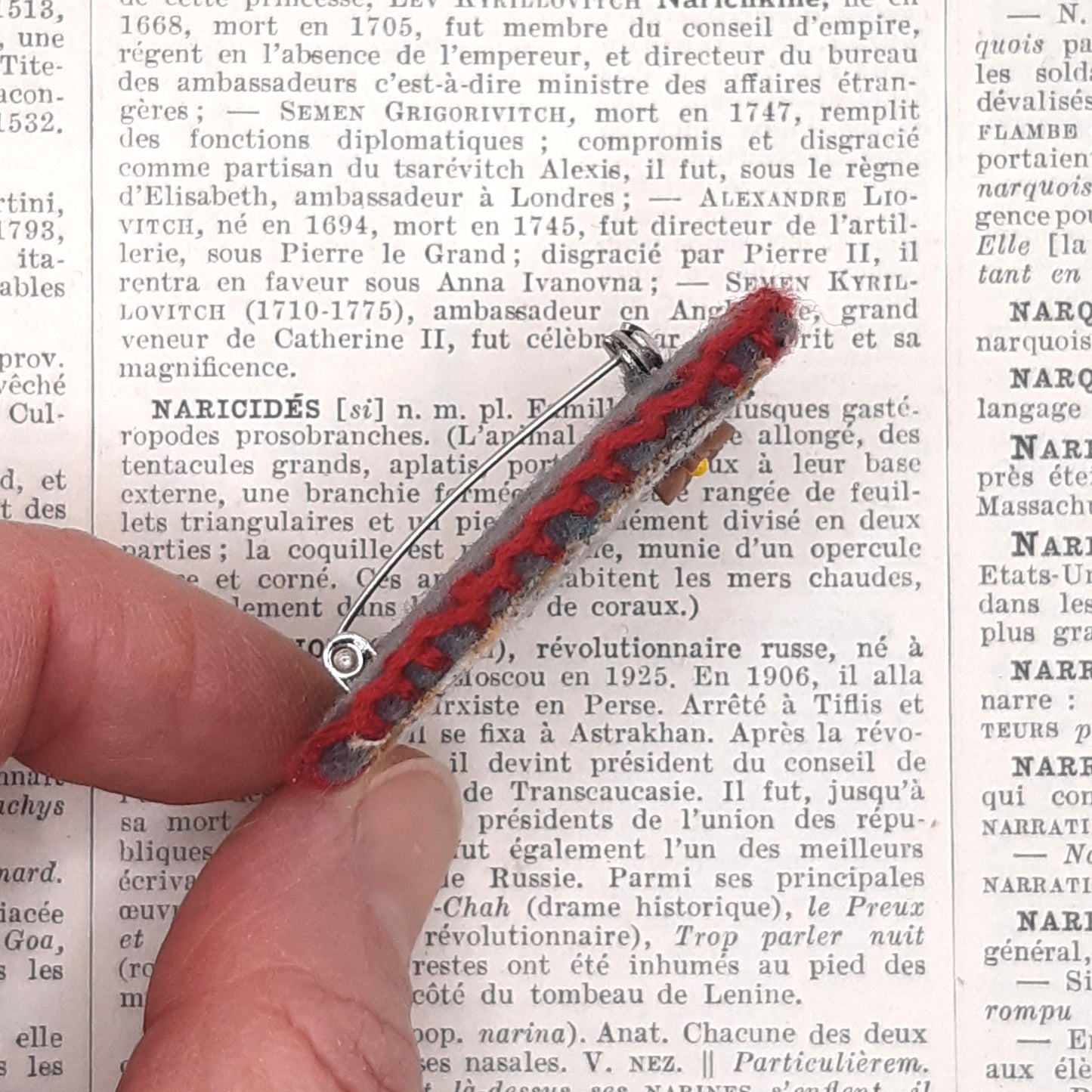 Broche Textile Poétique "dur d'être la meilleure"