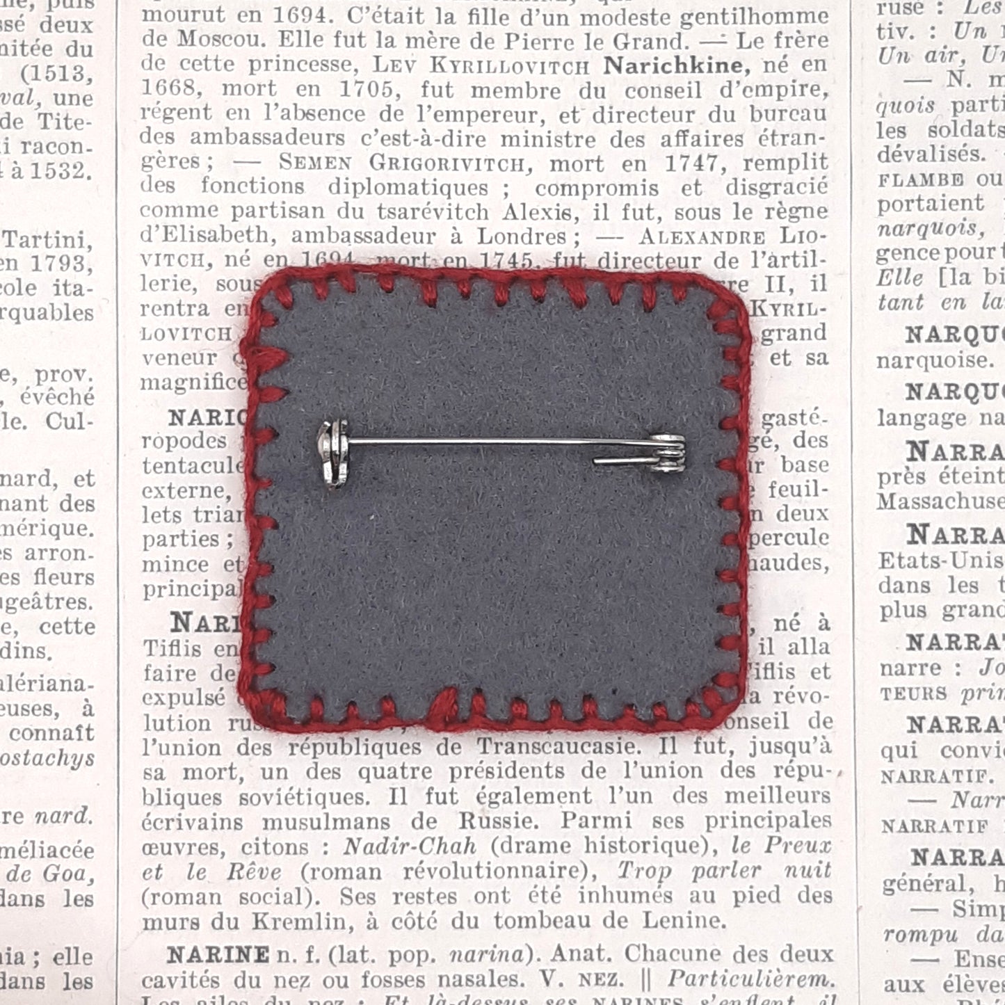 Broche Textile Poétique "dur d'être la meilleure"